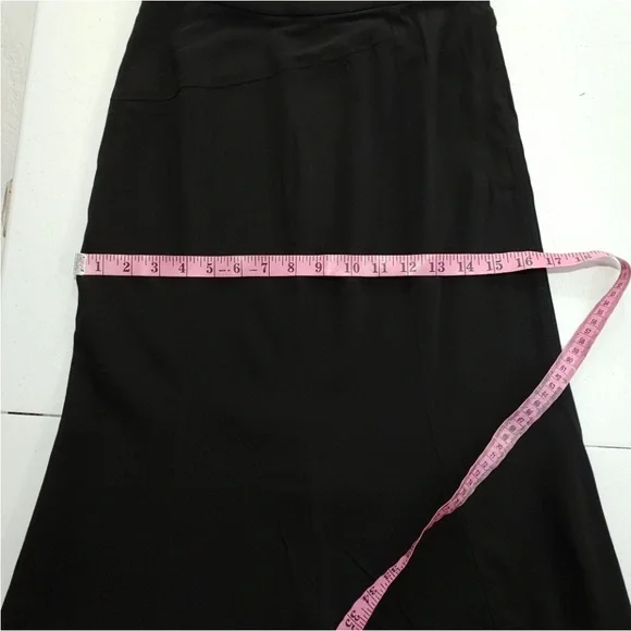 DOLCE & GABBANA KNEE LENGTH SKIRT (A422)